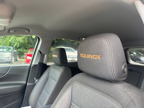 Used 2020 Chevrolet Equinox LT AWD/4WD image 19