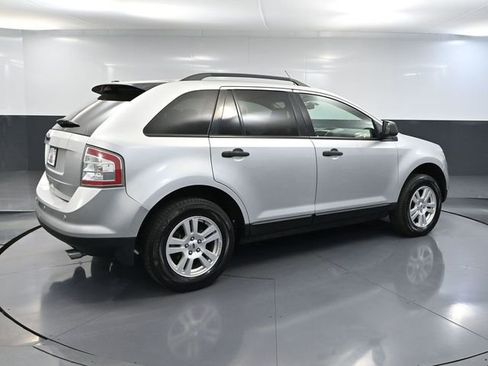 Used 2010 Ford Edge SE FWD image 4