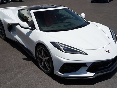 Used 2022 Chevrolet Corvette Stingray Coupe w/ Engine Appearance Package RWD image 19