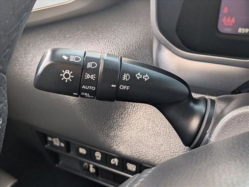 Used 2025 Toyota Tundra Limited AWD/4WD image 13