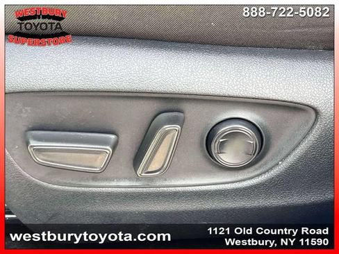 Used 2025 Toyota RAV4 XLE AWD/4WD image 23