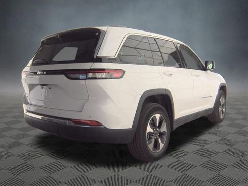 Used 2024 Jeep Grand Cherokee Limited 4xe w/ Luxury Tech Group II AWD/4WD image 2