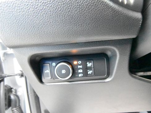 Used 2025 Ford Ranger Lariat w/ Trailer Tow Package AWD/4WD image 9