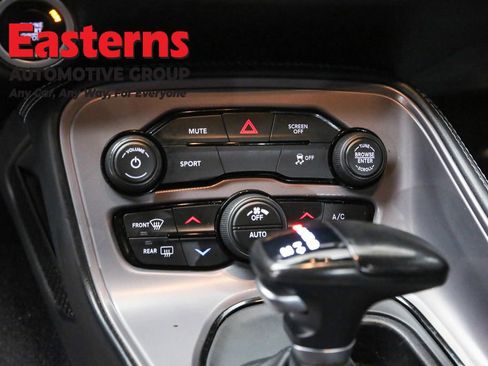 Used 2023 Dodge Challenger SXT image 20