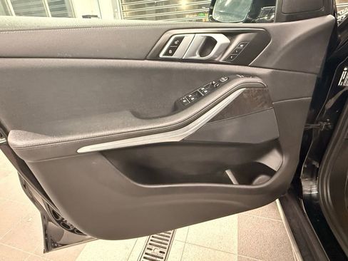 Used 2022 BMW X5 xDrive40i w/ Climate Comfort Package image 43