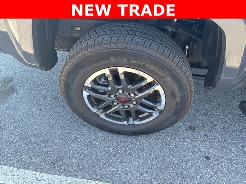 Used 2025 Toyota Tacoma TRD Sport image 15