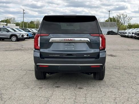 Used 2021 GMC Yukon SLT w/ SLT Luxury Plus Package AWD/4WD image 4