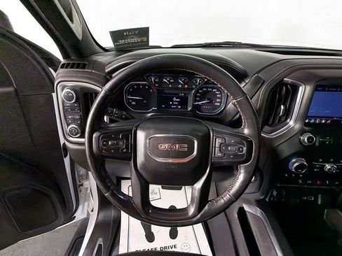 Used 2022 GMC Sierra 2500 AT4 w/ Gooseneck/5TH Wheel Package AWD/4WD image 11