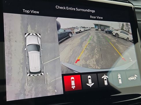 Used 2023 Jeep Grand Cherokee L Overland w/ Advanced Protech Group III image 19