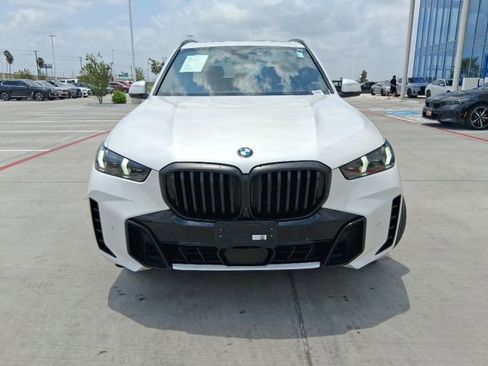 Used 2025 BMW X5 sDrive40i w/ Executive Package RWD image 2
