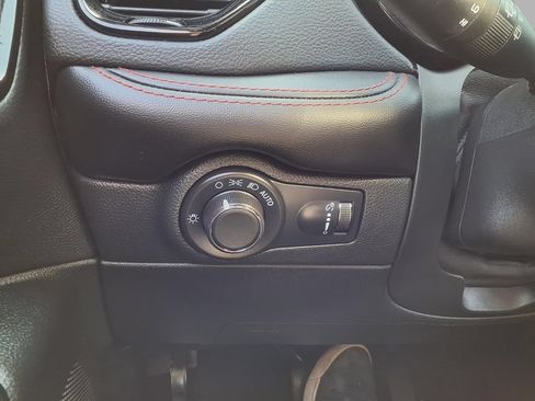 Certified 2025 Dodge Durango GT AWD/4WD image 16