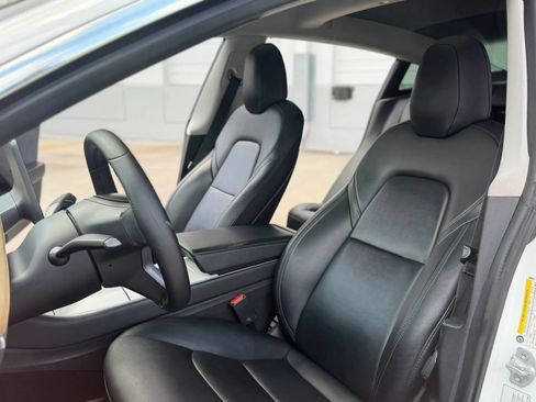 Used 2020 Tesla Model 3 Long Range AWD/4WD image 18