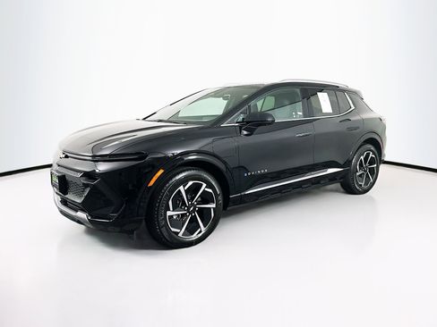 Used 2025 Chevrolet Equinox EV LT image 3