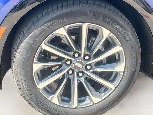 Used 2025 Cadillac Lyriq Sport AWD/4WD image 32