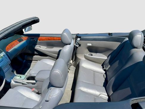 Used 2006 Toyota Solara SE FWD image 9