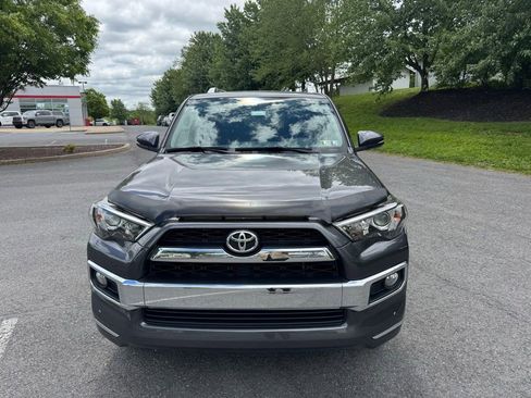 Used 2018 Toyota 4Runner Limited AWD/4WD image 2