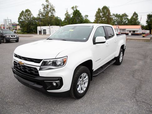 Certified 2022 Chevrolet Colorado LT w/ LT Convenience Package image 8