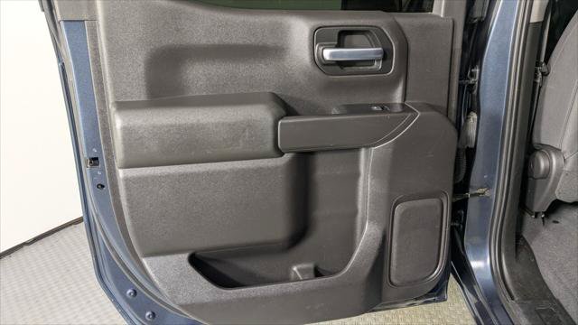 Used 2020 Chevrolet Silverado 1500 Custom Trail Boss w/ Custom Convenience Package AWD/4WD image 14