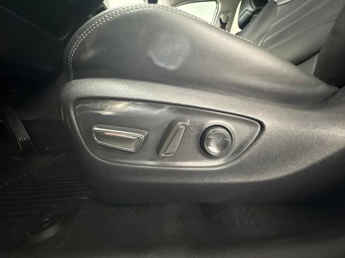 Used 2025 Toyota RAV4 XLE Premium FWD image 16