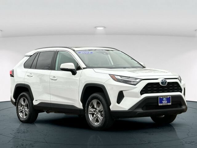 Used 2022 Toyota RAV4 XLE w/ Convenience Package AWD/4WD image 8