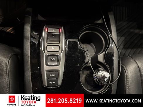 Used 2022 Honda Pilot Touring image 16