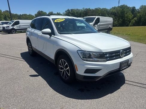 Used 2020 Volkswagen Tiguan SEL FWD image 37