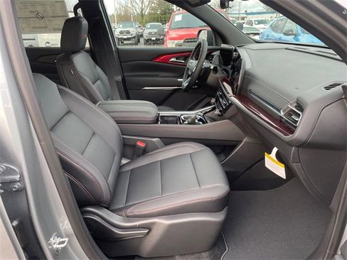 New 2026 Chevrolet Traverse Z71 w/ Driver Confidence Package image 35