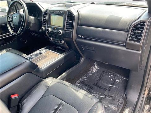 Used 2018 Ford Expedition Max Limited w/ Equipment Group 301A AWD/4WD image 30