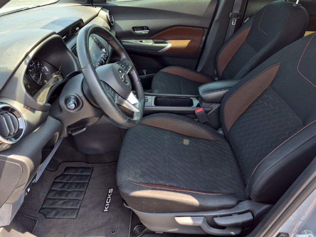 Used 2021 Nissan Kicks SR FWD image 27