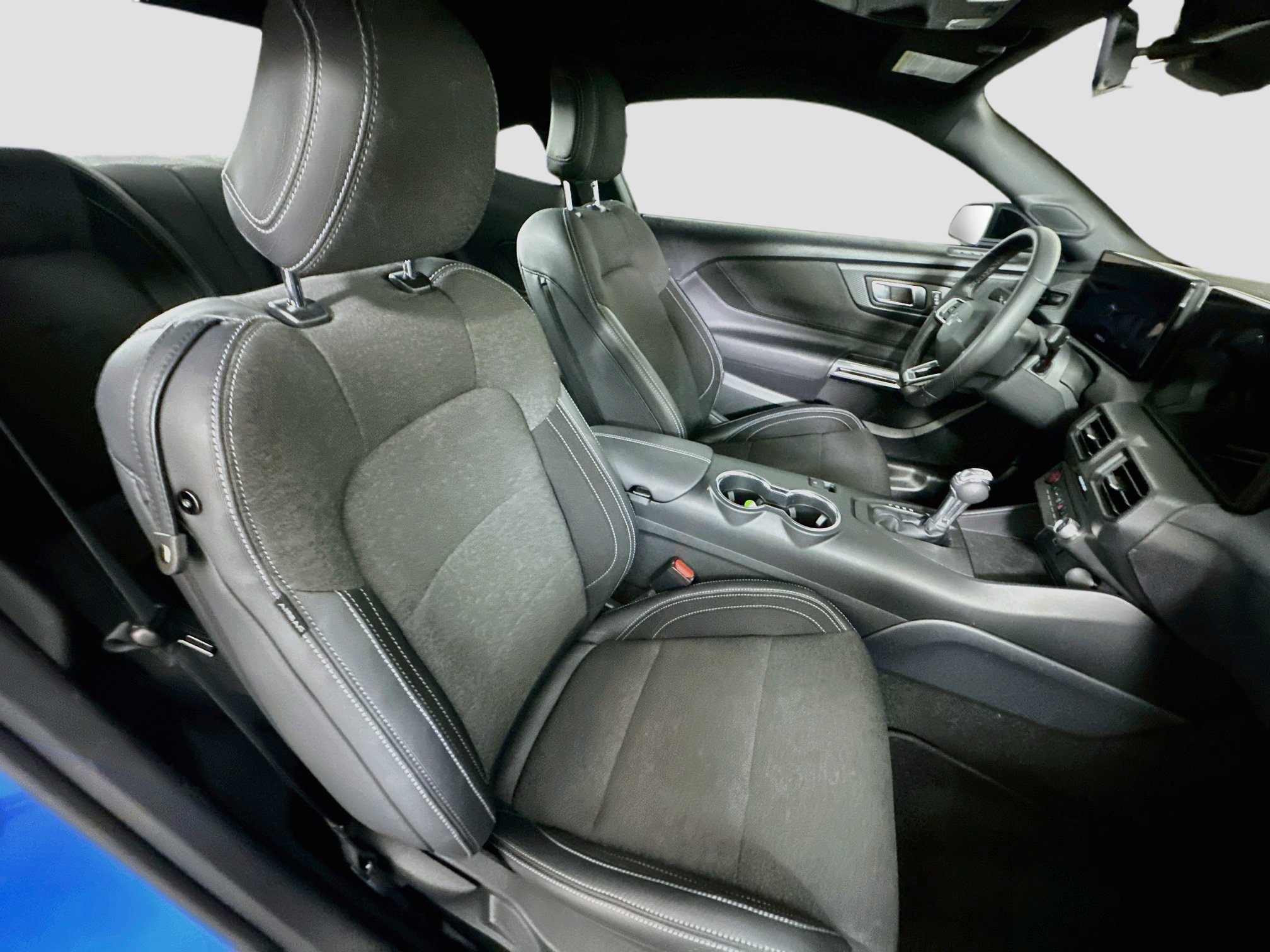 Used 2024 Ford Mustang Coupe RWD image 28
