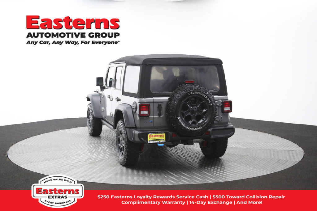 Used 2023 Jeep Wrangler Unlimited w/ Cold Weather Group AWD/4WD image 38