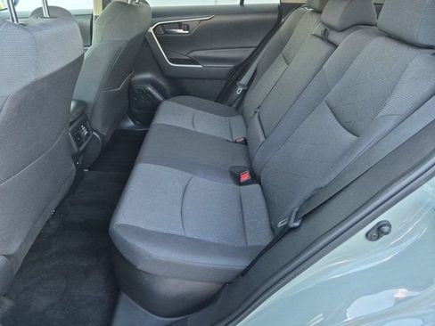 Certified 2021 Toyota RAV4 XLE w/ Convenience Package AWD/4WD image 16