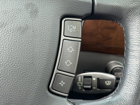 Used 2007 BMW 750Li image 26