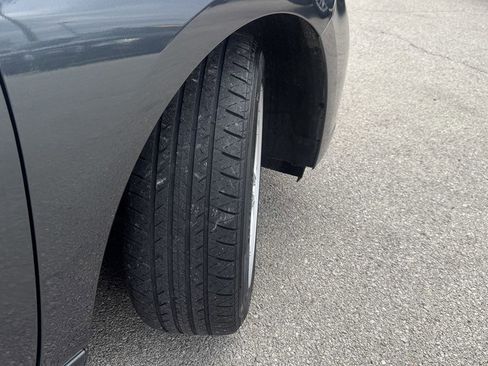 Used 2018 Chevrolet Cruze LT w/ LT Convenience Package image 12