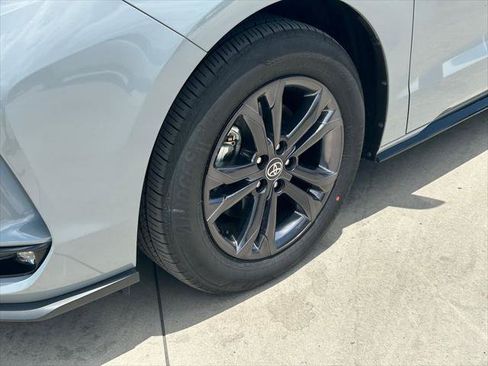 Certified 2025 Toyota Sienna XSE w/ XSE Premium Package AWD/4WD image 9