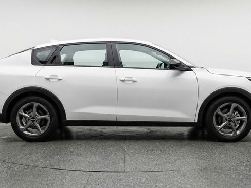 Used 2025 Kia K4 LXS image 11