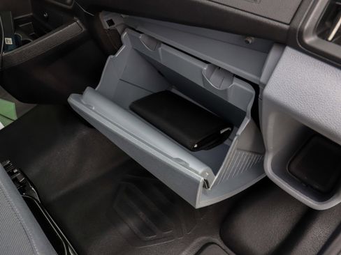 Used 2017 Ford Transit 350 XLT image 16