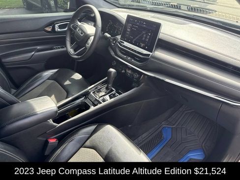 Used 2023 Jeep Compass Latitude w/ Convenience Group AWD/4WD image 12