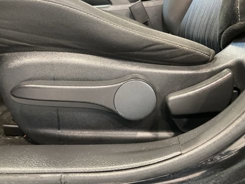 Used 2017 Nissan Sentra SV image 11