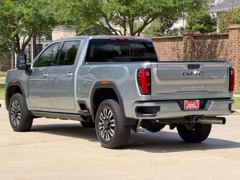Used 2024 GMC Sierra 2500 Denali Ultimate image 17