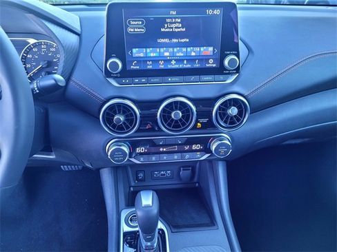 New 2025 Nissan Sentra SR w/ Midnight Edition image 9