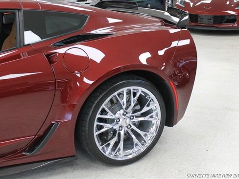 Used 2016 Chevrolet Corvette Z06 w/ 2LZ Preferred Equipment Group RWD image 17