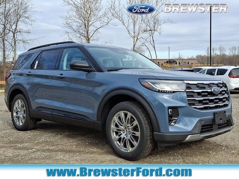 New 2026 Ford Explorer Active w/ Active Comfort Package AWD/4WD image 1