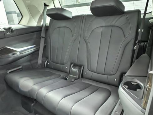 Used 2019 BMW X7 xDrive40i w/ Premium Package AWD/4WD image 22