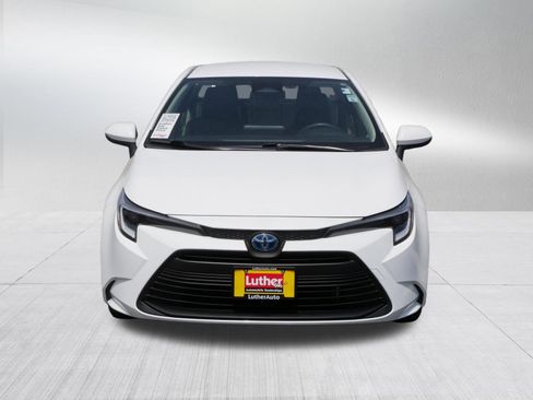 Used 2023 Toyota Corolla LE w/ LE Convenience Package AWD/4WD image 2