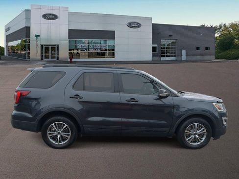 Used 2017 Ford Explorer Sport w/ Equipment Group 401A image 12