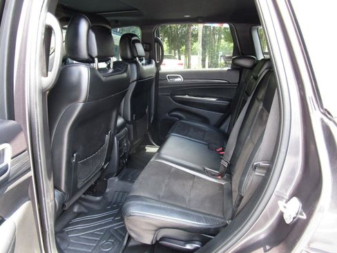 Used 2020 Jeep Grand Cherokee Altitude AWD/4WD image 20