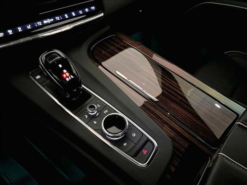 Used 2021 Cadillac Escalade ESV Premium Luxury w/ Driver Assist Tech Package image 17