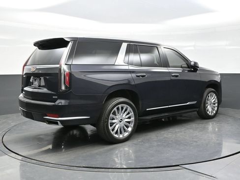 Certified 2024 Cadillac Escalade Premium Luxury AWD/4WD image 7