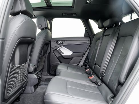 Certified 2025 Audi Q3 2.0T Premium Plus w/ Premium Plus Package image 22